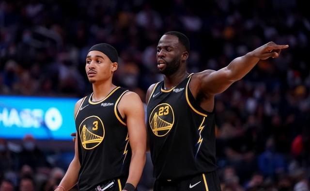 逼迫对手在 逼迫对手在