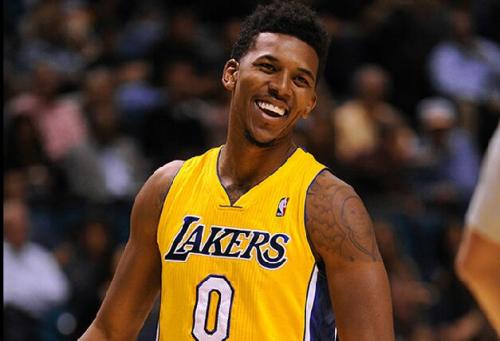 急迫的侧翼 急迫的侧翼